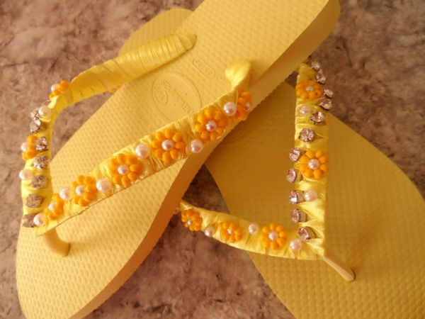Flor de miçanga e stras